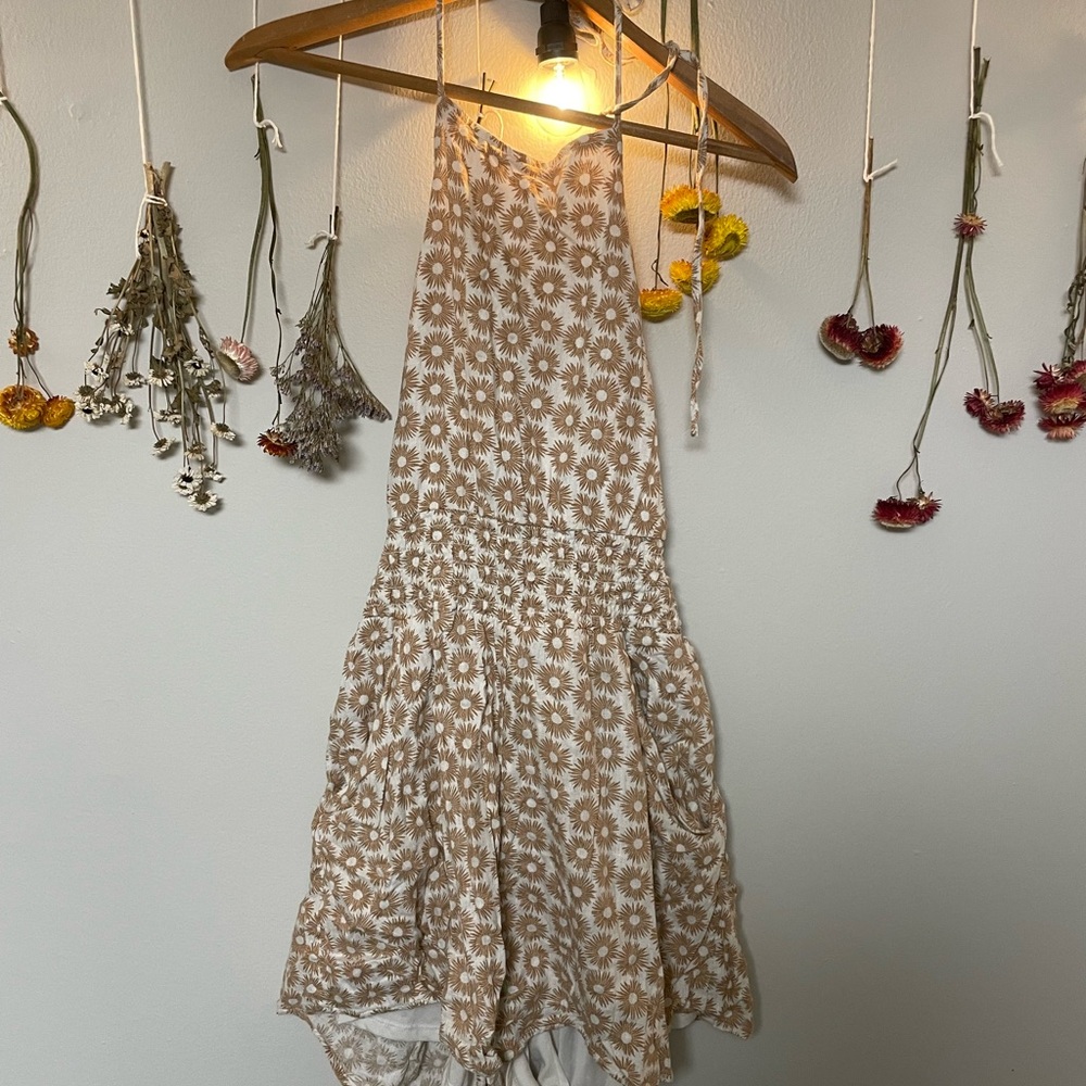 American Eagle Outfitters Tan and White Romper